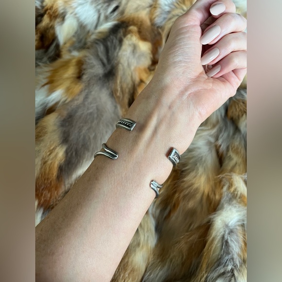 VINTAGE SILVER & TURQUOISE TRIBAL NATIVE AMERICAN CUFF BRACELET NAVAJO MEXICO - Picture 13 of 13